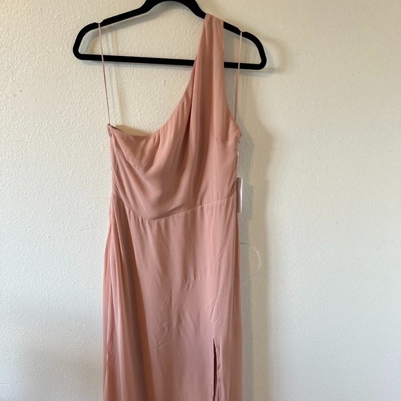 Reformation Evelyn Dress in Blush - NWT - Picture 4 of 8